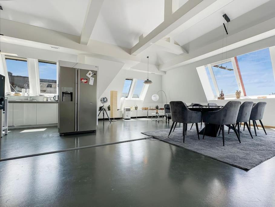 6 Zimmer Maisonette-Penthouse Pool Dachterrasse Luxus München Kültér fotó