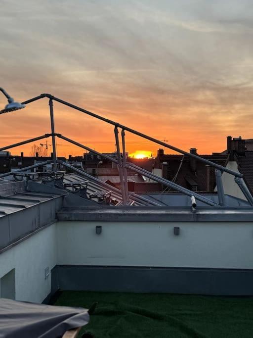 6 Zimmer Maisonette-Penthouse Pool Dachterrasse Luxus München Kültér fotó