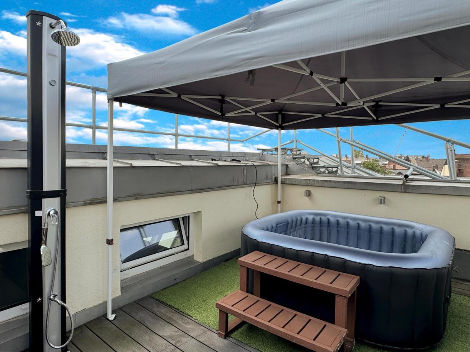 6 Zimmer Maisonette-Penthouse Pool Dachterrasse Luxus München Kültér fotó