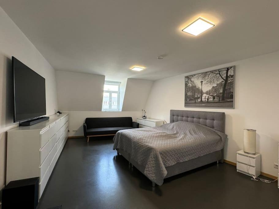 6 Zimmer Maisonette-Penthouse Pool Dachterrasse Luxus München Kültér fotó