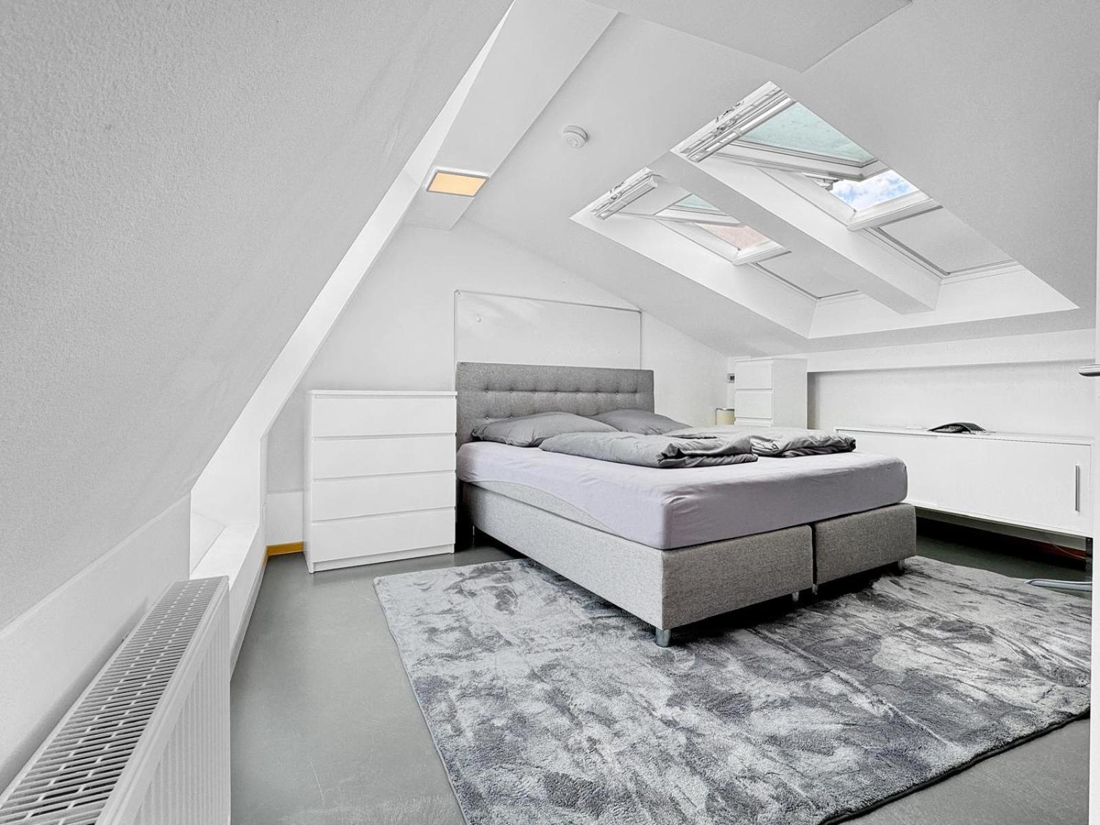 6 Zimmer Maisonette-Penthouse Pool Dachterrasse Luxus München Kültér fotó