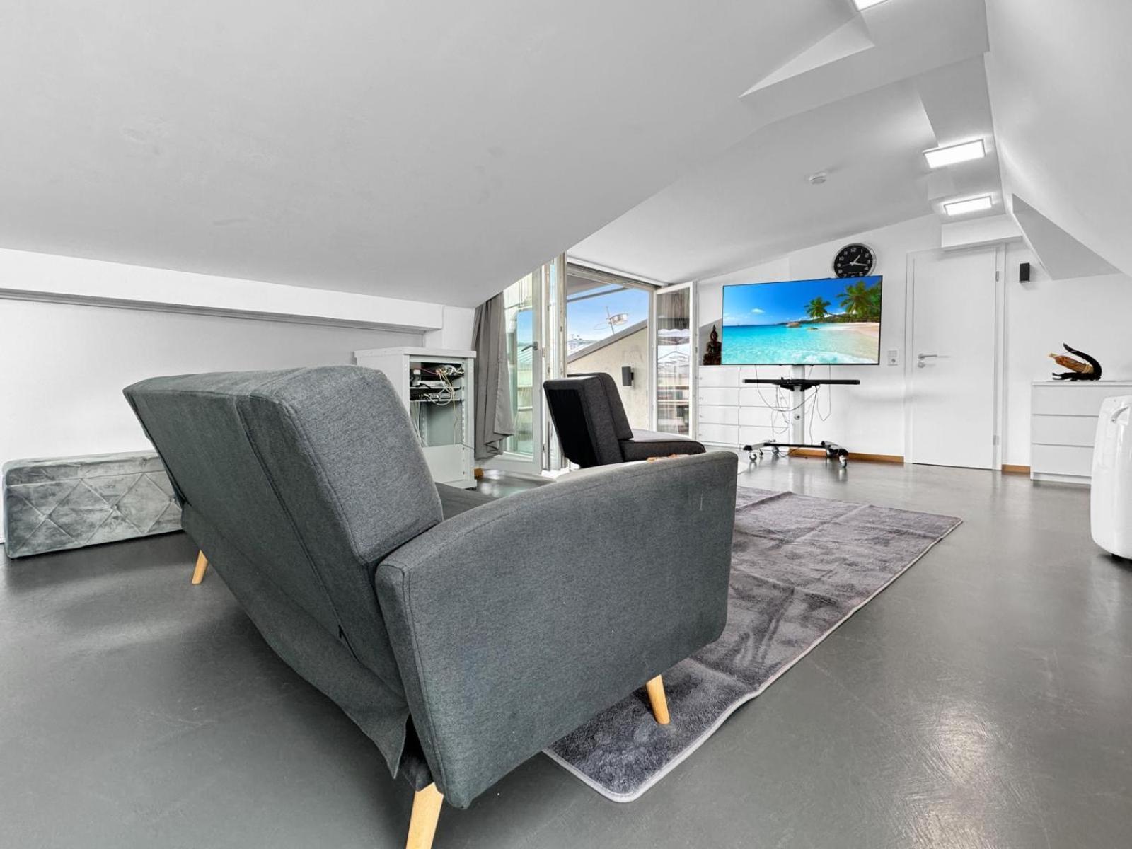 6 Zimmer Maisonette-Penthouse Pool Dachterrasse Luxus München Kültér fotó
